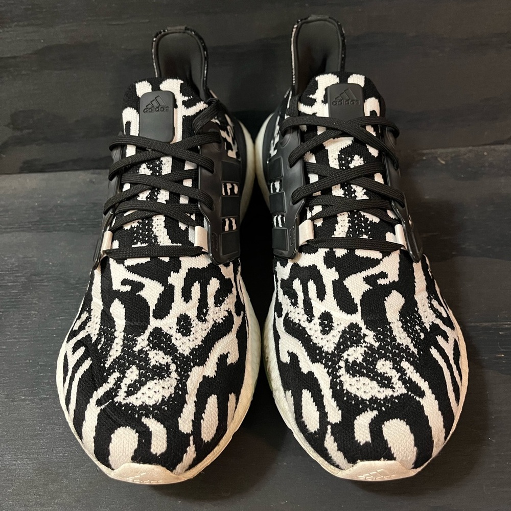 Adidas Ultraboost 22 Men’s Size 12 Black White Zebra Shoes Sneakers GX6300 - Picture 3 of 8